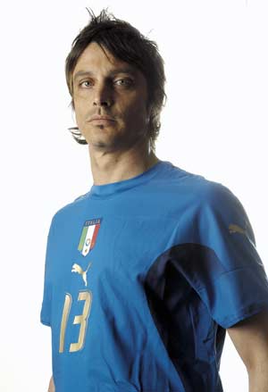2006世界杯冠军球队意大利 Puma蓝色军团队服